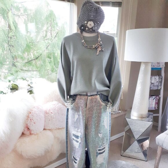 NWT Gelso Bianco grey faux pearl & gem beanie - Picture 6 of 10